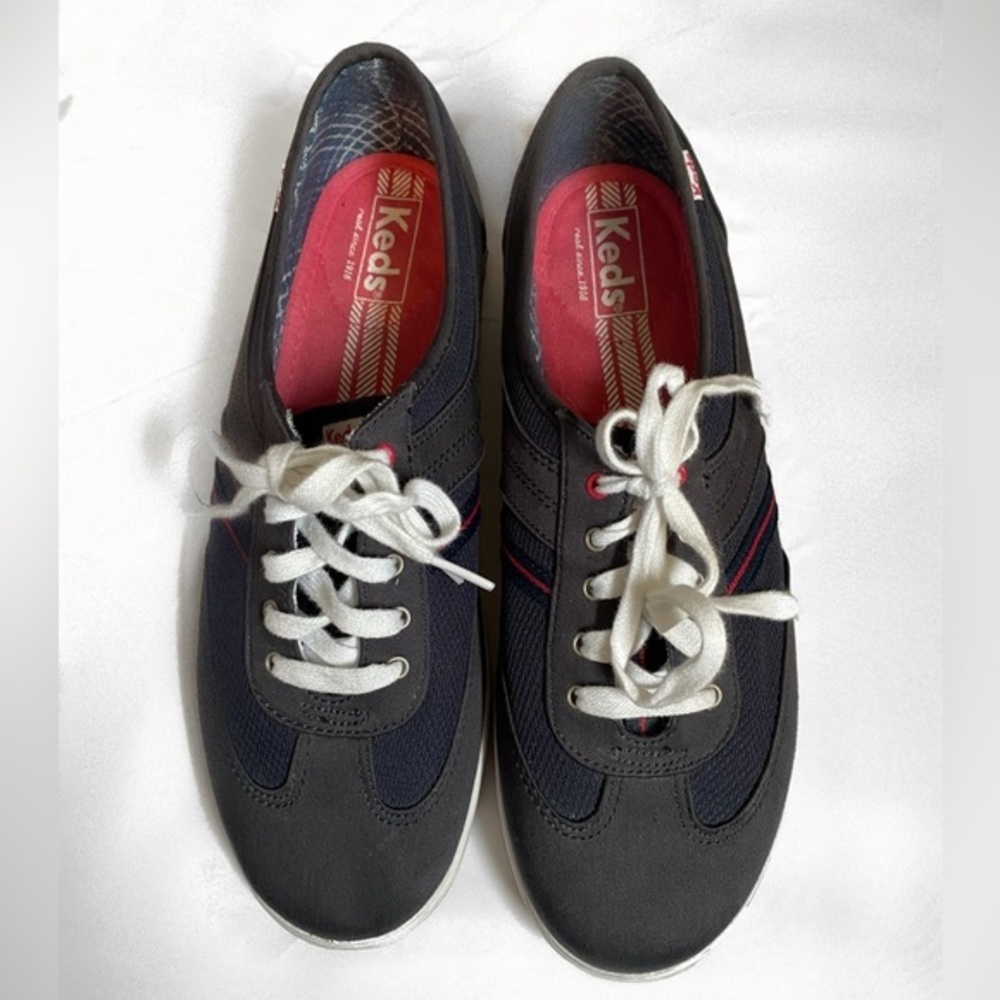 Keds shoes size 9.5